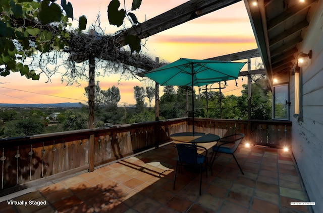 2040 Sonoma St, Redding, CA 96001 - view of patio / terrace featuring outdoor dining area
