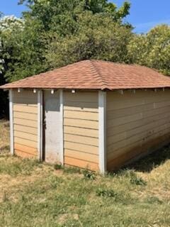 1637 Green St, Redding, CA 96002 - view of shed