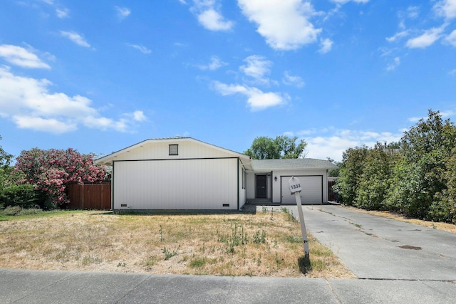 1333 Deborah Dr, Red Bluff, CA 96080 - ranch-style home featuring driveway, an attached garage, and crawl space