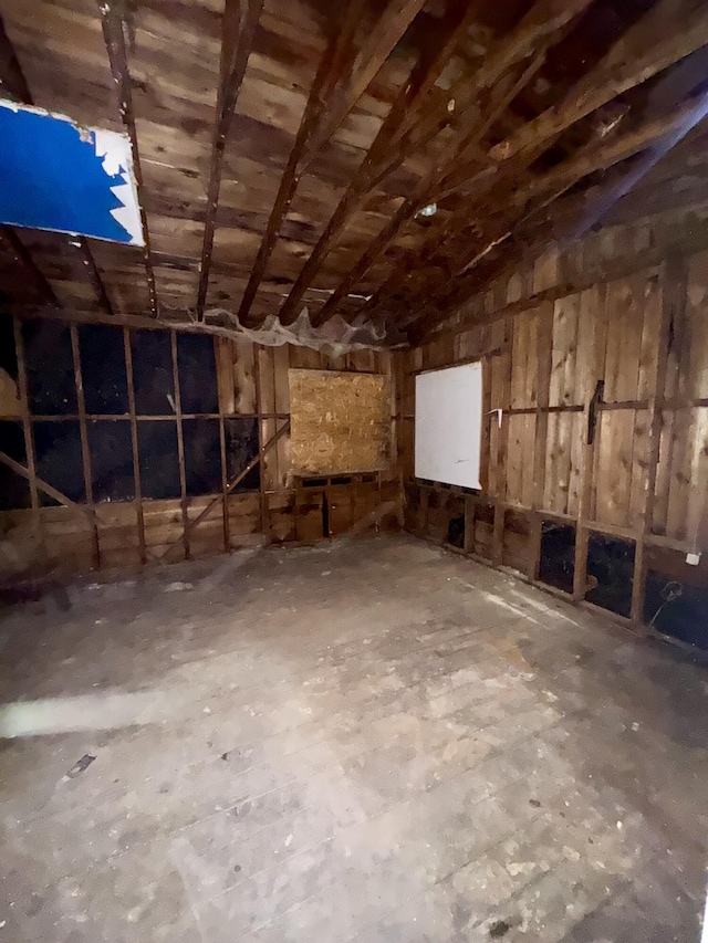 987 July Way, Redding, CA 96003 - miscellaneous room with vaulted ceiling