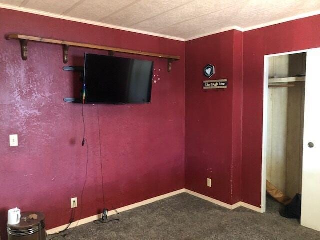 1064 Eagle Nest Rd, Redding, CA 96003 - unfurnished bedroom with carpet and a closet