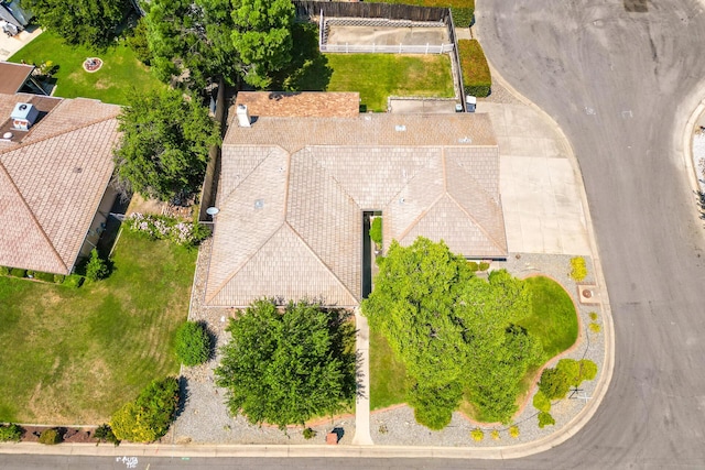 676 Country Oak Dr, Redding, CA 96003 - aerial view of property and surrounding area