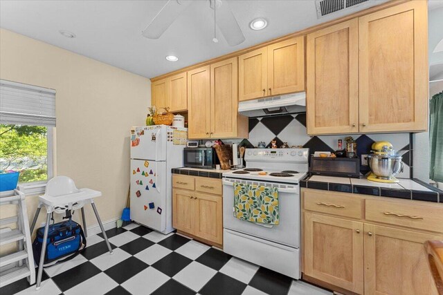 931 Rio St, Red Bluff, CA 96080 - photo 28