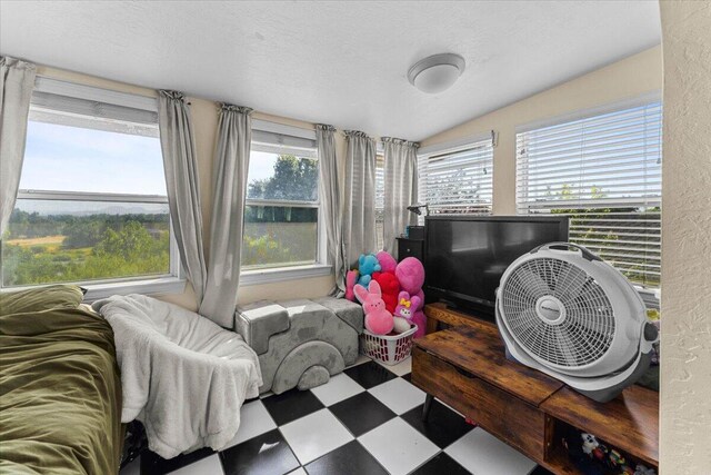 931 Rio St, Red Bluff, CA 96080 - photo 33