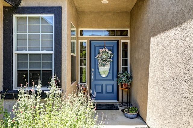 1835 Dellwood Dr, Redding, CA 96003 - entrance to property with stucco siding
