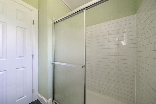 1430 Oakdale Ln, Redding, CA 96003 - bathroom featuring a stall shower