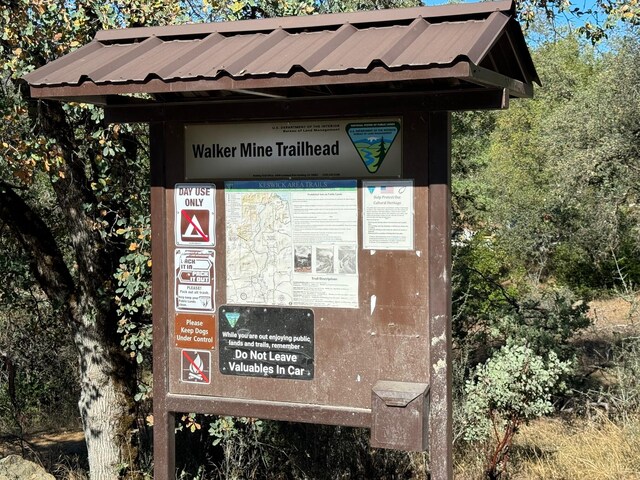 12694 Walker Mine Rd, Redding, CA 96003 - photo 9