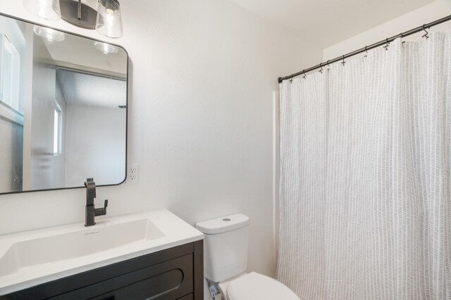 3704 Polaris Way, Redding, CA 96002 - full bath with vanity and a shower with shower curtain