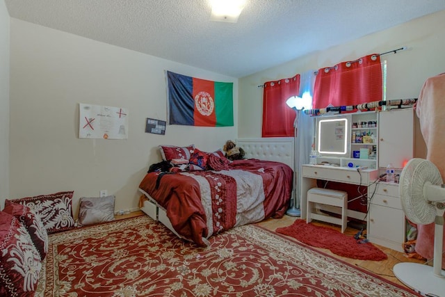 2308 Hawn Ave, Redding, CA 96002 - bedroom with a textured ceiling