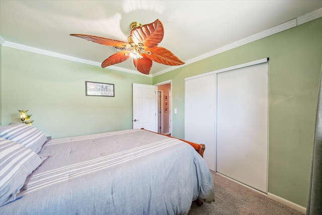 2912 Squire Ave, Redding, CA 96002 - bedroom with crown molding, a closet, carpet flooring, and ceiling fan