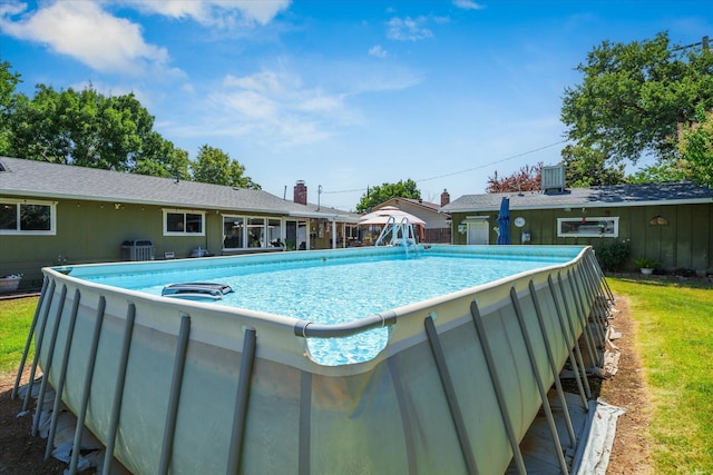 2912 Squire Ave, Redding, CA 96002 - view of pool