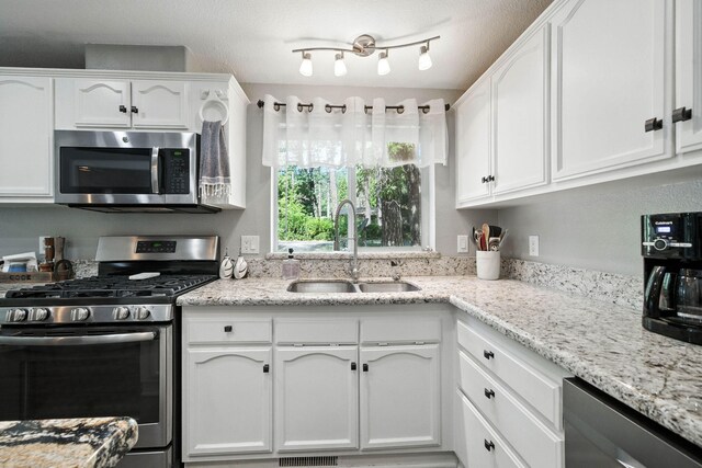20775 Oak St, Lakehead, CA 96051 - photo 7