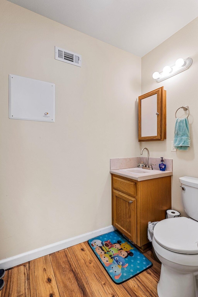 6949 Rector Creek Rd, Igo, CA 96047 - bathroom featuring vanity and wood finished floors