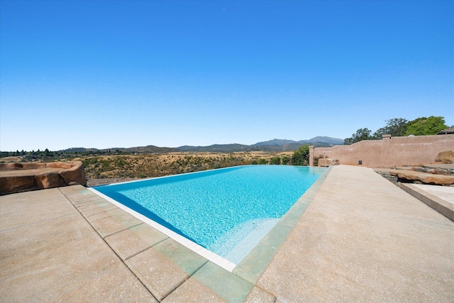 832 Santa Cruz Dr, Redding, CA 96003 - photo 3