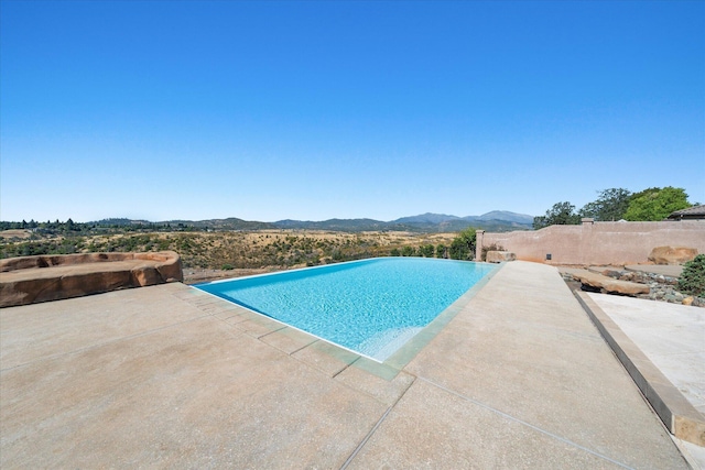 832 Santa Cruz Dr, Redding, CA 96003 - photo 10