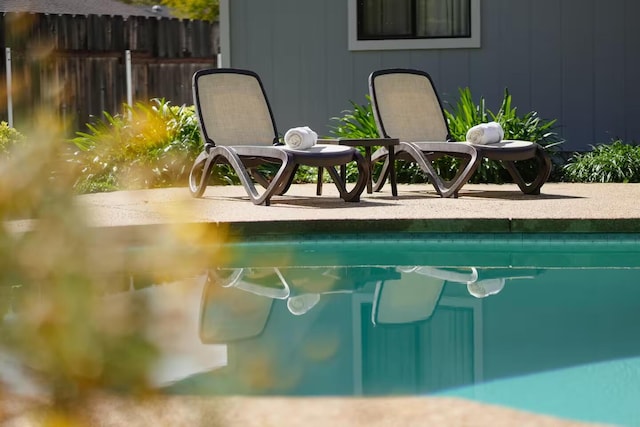 3060 Monte Bello Dr, Redding, CA 96001 - view of pool
