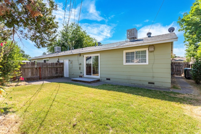 3252 Daisy St, Anderson, CA 96007 - rear view of property featuring crawl space