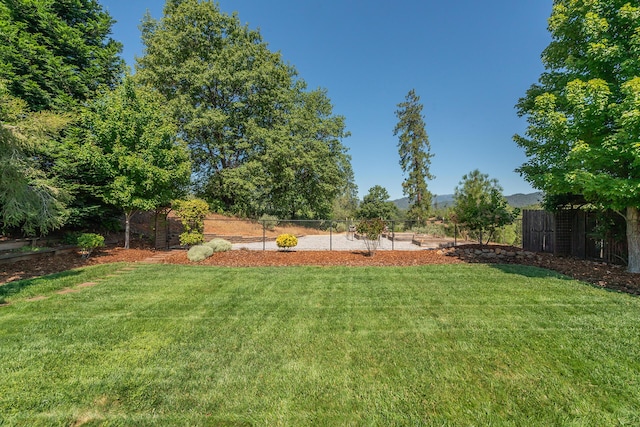2926 Chaucer Way, Shasta Lake, CA 96019 - view of yard