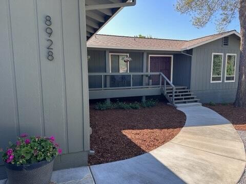 8928 Olney Park Dr, Redding, CA 96001 - photo 2