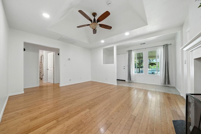 3351 Nicolet Ln, Redding, CA 96001 - unfurnished room with ceiling fan, light wood-style floors, recessed lighting, and a smoke detector