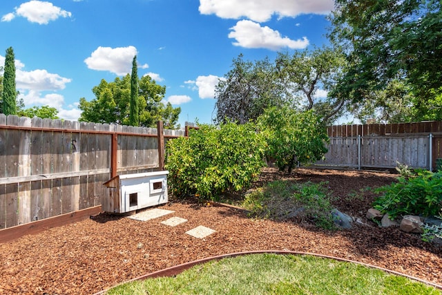 2773 Crystal Tree Dr, Redding, CA 96001 - view of fenced backyard