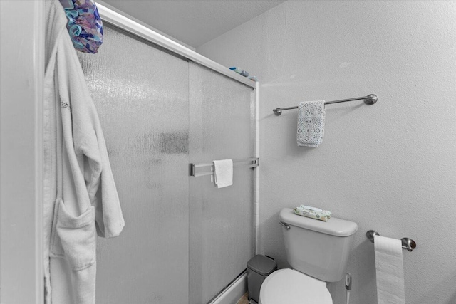 732 Stonebriar Trl, Redding, CA 96003 - full bath featuring a stall shower and toilet