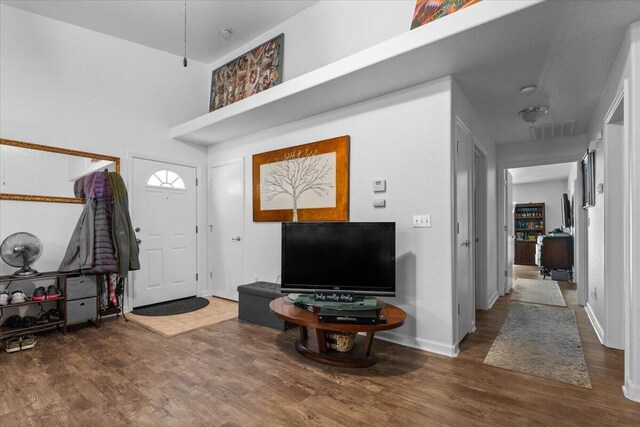 726 Stonebriar Trl, Redding, CA 96003 - entrance foyer with wood finished floors and baseboards