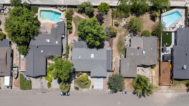 4135 Oro St, Redding, CA 96001 - view of property location featuring a pool