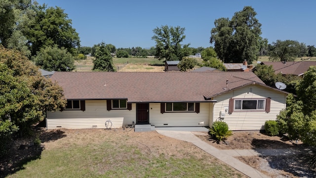 5858 Deschutes Rd, Anderson, CA 96007 - ranch-style home featuring a front yard
