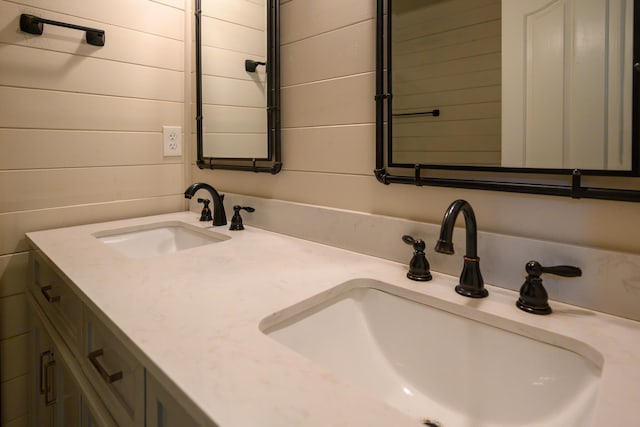 290 Mountain View Dr, Lewiston, CA 96052 - bathroom featuring double vanity