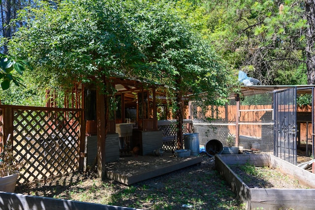 290 Mountain View Dr, Lewiston, CA 96052 - view of yard