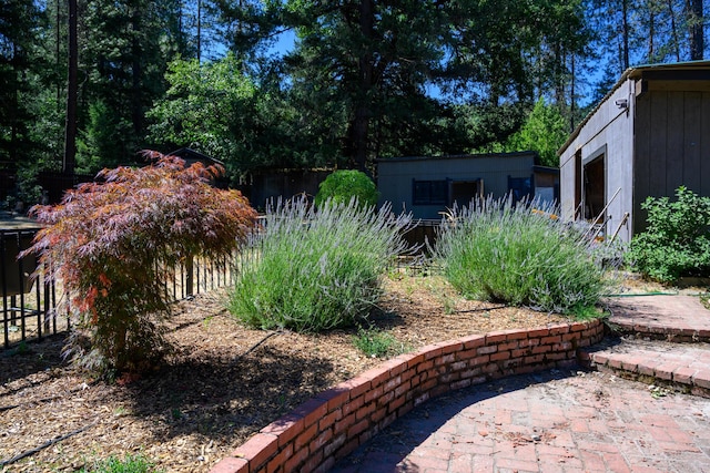 290 Mountain View Dr, Lewiston, CA 96052 - view of yard featuring a patio area