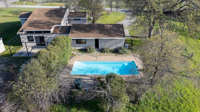 1020 Gibralter Rd, Redding, CA 96003 - aerial view of property and surrounding area featuring a pool area