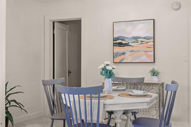 21552157 Butte St, Redding, CA 96003 - carpeted dining area with baseboards