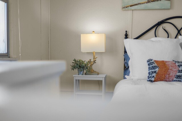 21552157 Butte St, Redding, CA 96003 - view of bedroom