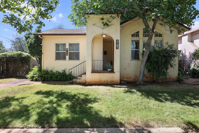 21552157 Butte St, Redding, CA 96003 - mediterranean / spanish-style home featuring stucco siding
