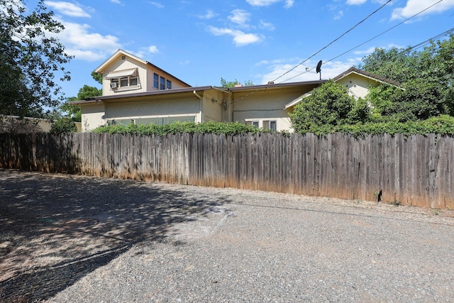21552157 Butte St, Redding, CA 96003 - view of side of property featuring stucco siding