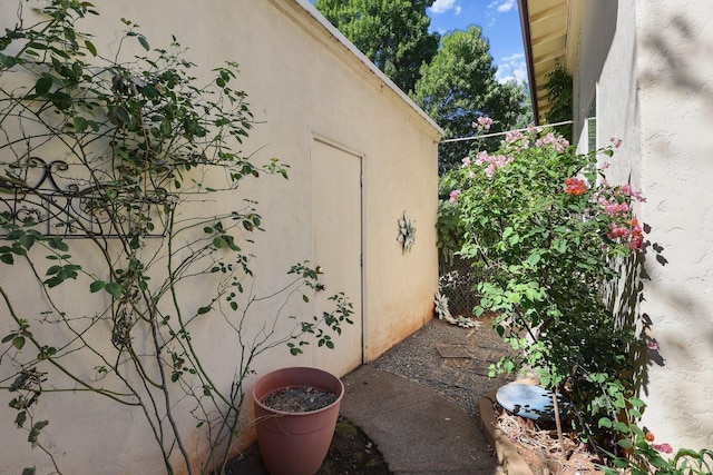 21552157 Butte St, Redding, CA 96003 - view of home's exterior with stucco siding