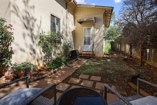 21552157 Butte St, Redding, CA 96003 - view of exterior entry with stucco siding