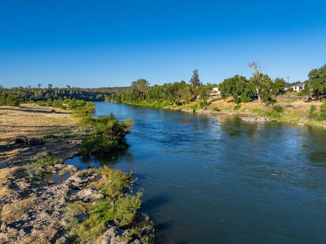 15460 China Rapids Dr, Red Bluff, CA 96080