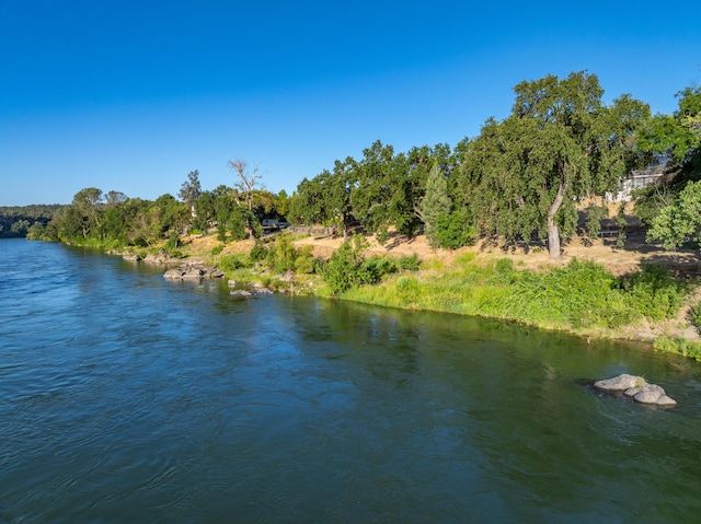 15460 China Rapids Dr, Red Bluff, CA 96080