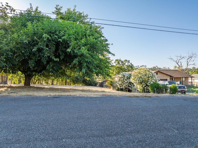 15460 China Rapids Dr, Red Bluff, CA 96080