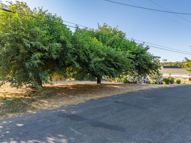 15460 China Rapids Dr, Red Bluff, CA 96080