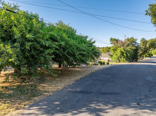 15460 China Rapids Dr, Red Bluff, CA 96080