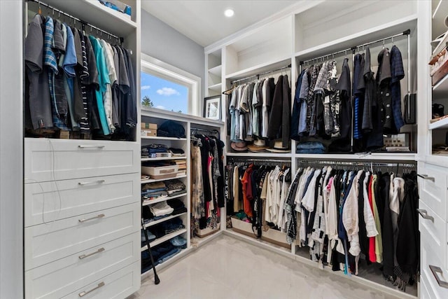 19580 Mockingbird Ln, Redding, CA 96002 - view of walk in closet
