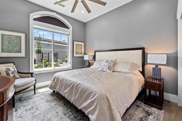 19580 Mockingbird Ln, Redding, CA 96002 - bedroom featuring wood finished floors, ceiling fan, and recessed lighting