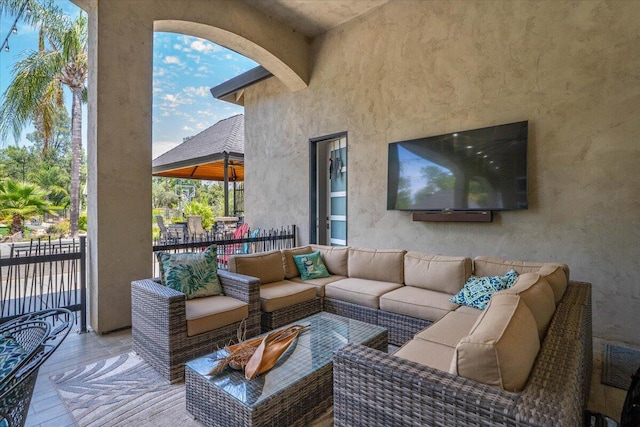 19580 Mockingbird Ln, Redding, CA 96002 - view of patio featuring an outdoor hangout area
