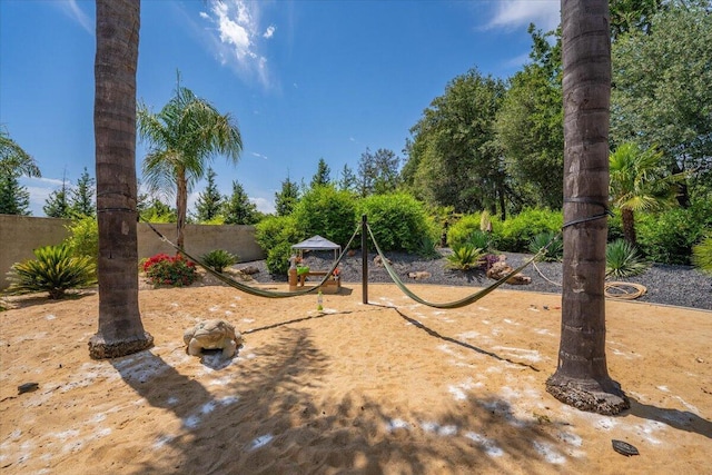 19580 Mockingbird Ln, Redding, CA 96002 - view of yard