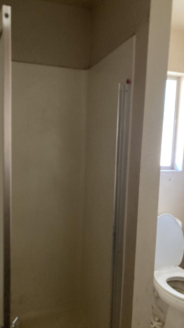 770 Day Rd, Mcarthur, CA 96056 - full bath with toilet and a shower