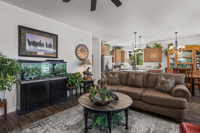 18710 Saddleback Ridge Rd, Cottonwood, CA 96022 - living area with a ceiling fan, wood finished floors, a chandelier, and recessed lighting